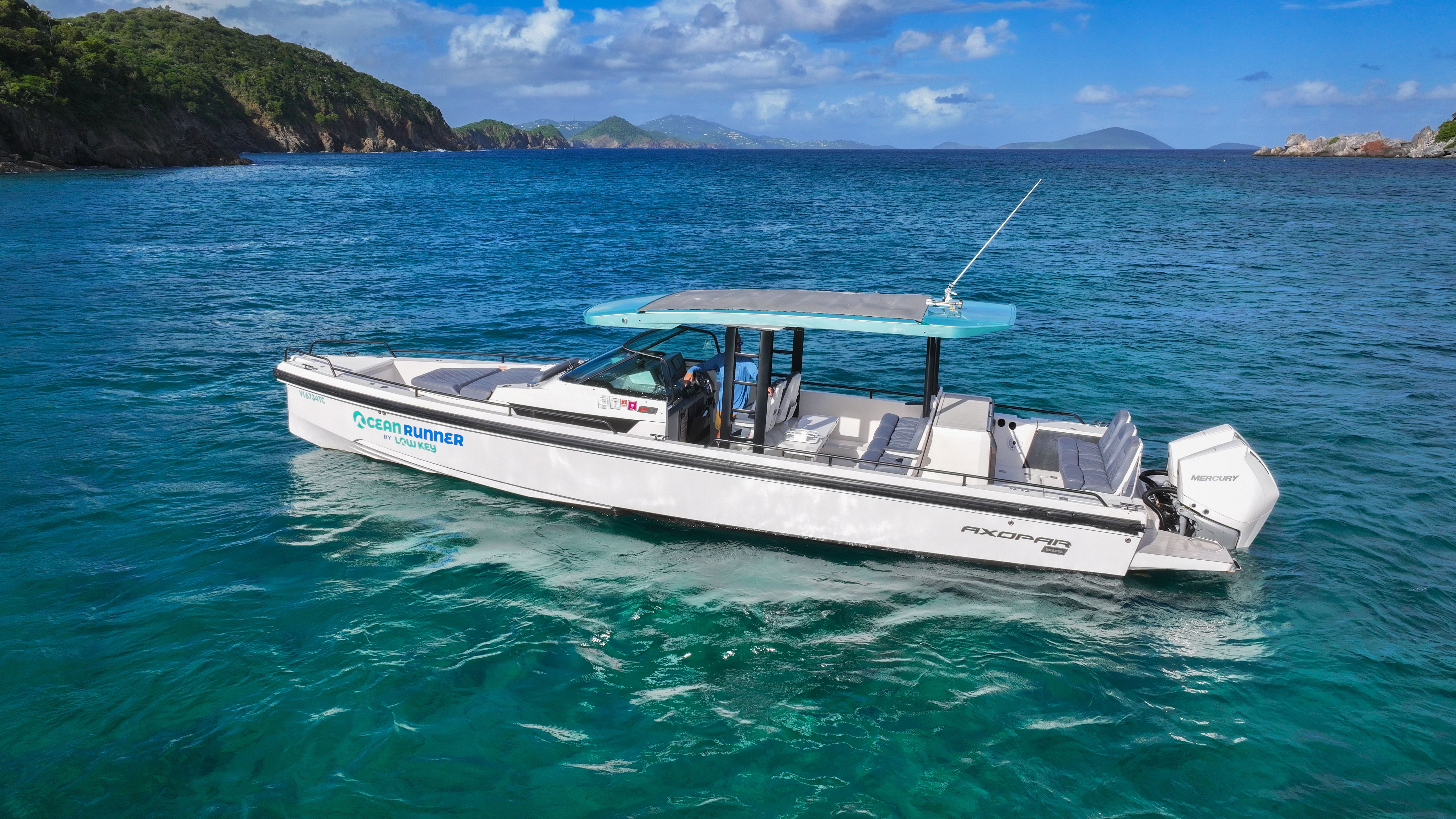 2020 Axopar 37 SUN TOP
