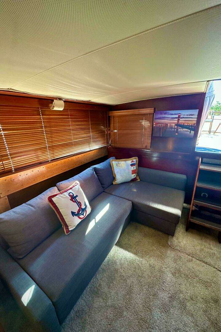1960 Chris-Craft 45 Constellation - Image 16