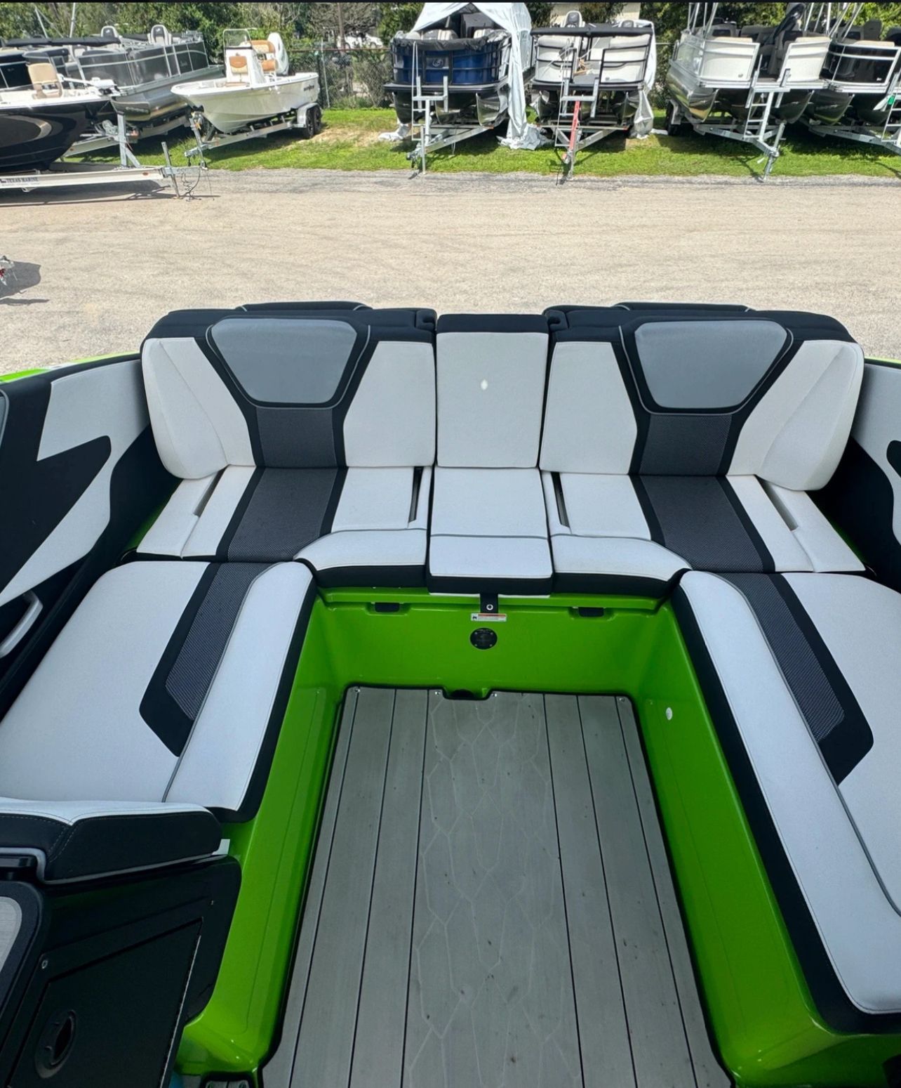 2022 Yamaha Boats 255XD - 7
