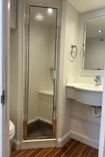 Crew head and shower