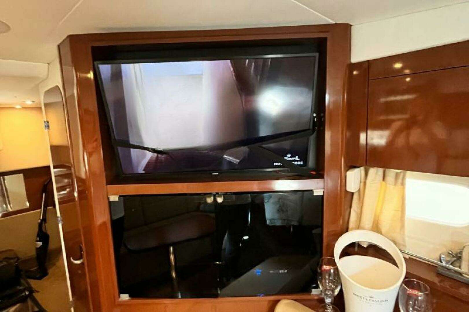 2014 Sea Ray Sundancer 350 - Image 12