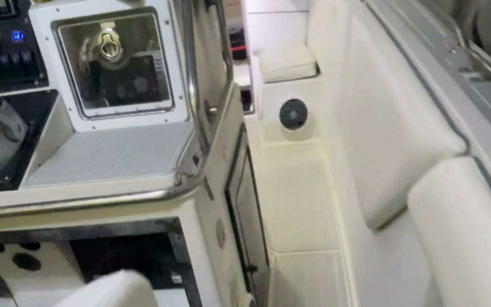 1990 Wellcraft Scarab 30 Sport - Image 38
