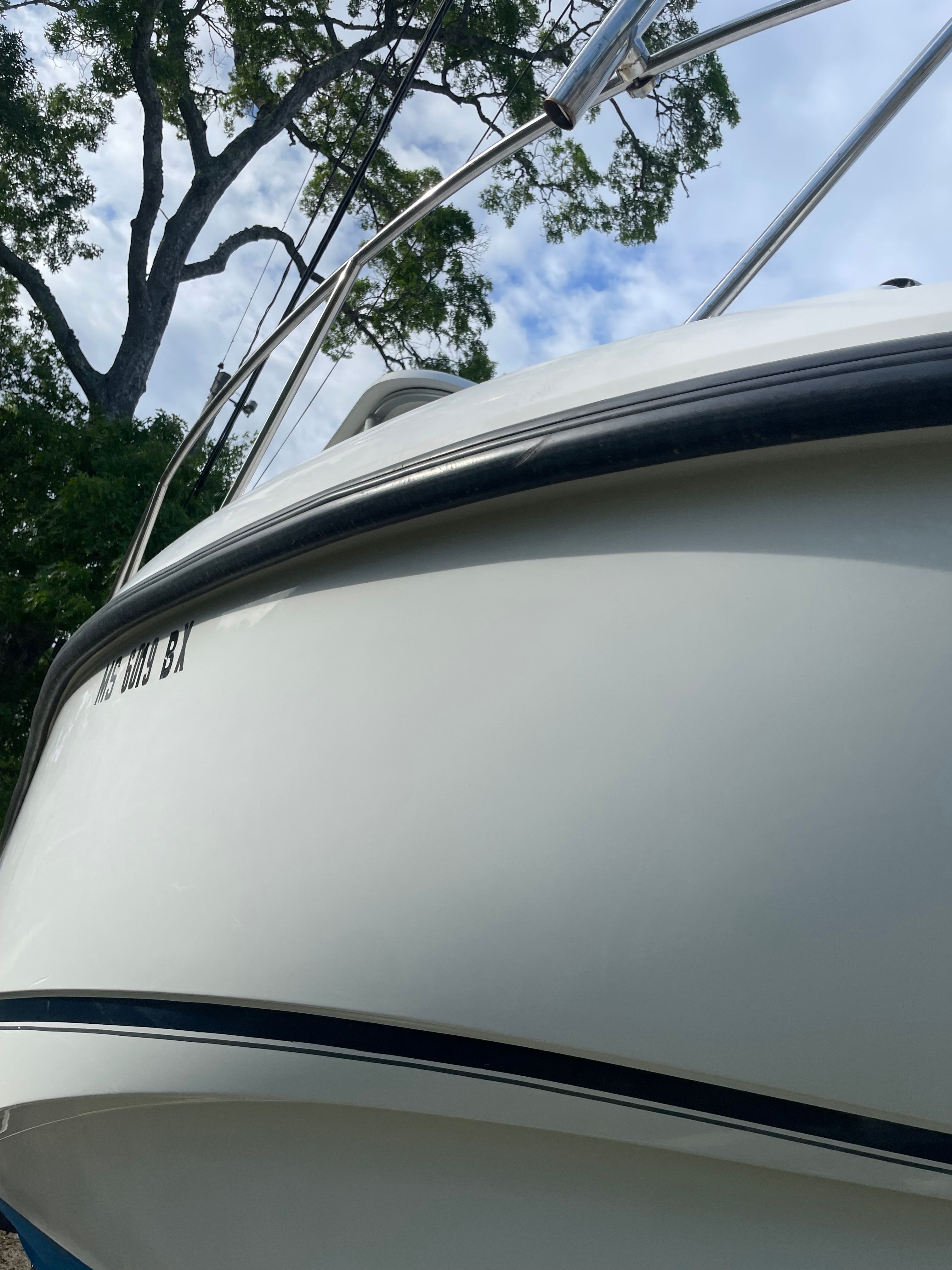 2009 Boston Whaler 255 Conquest - 3