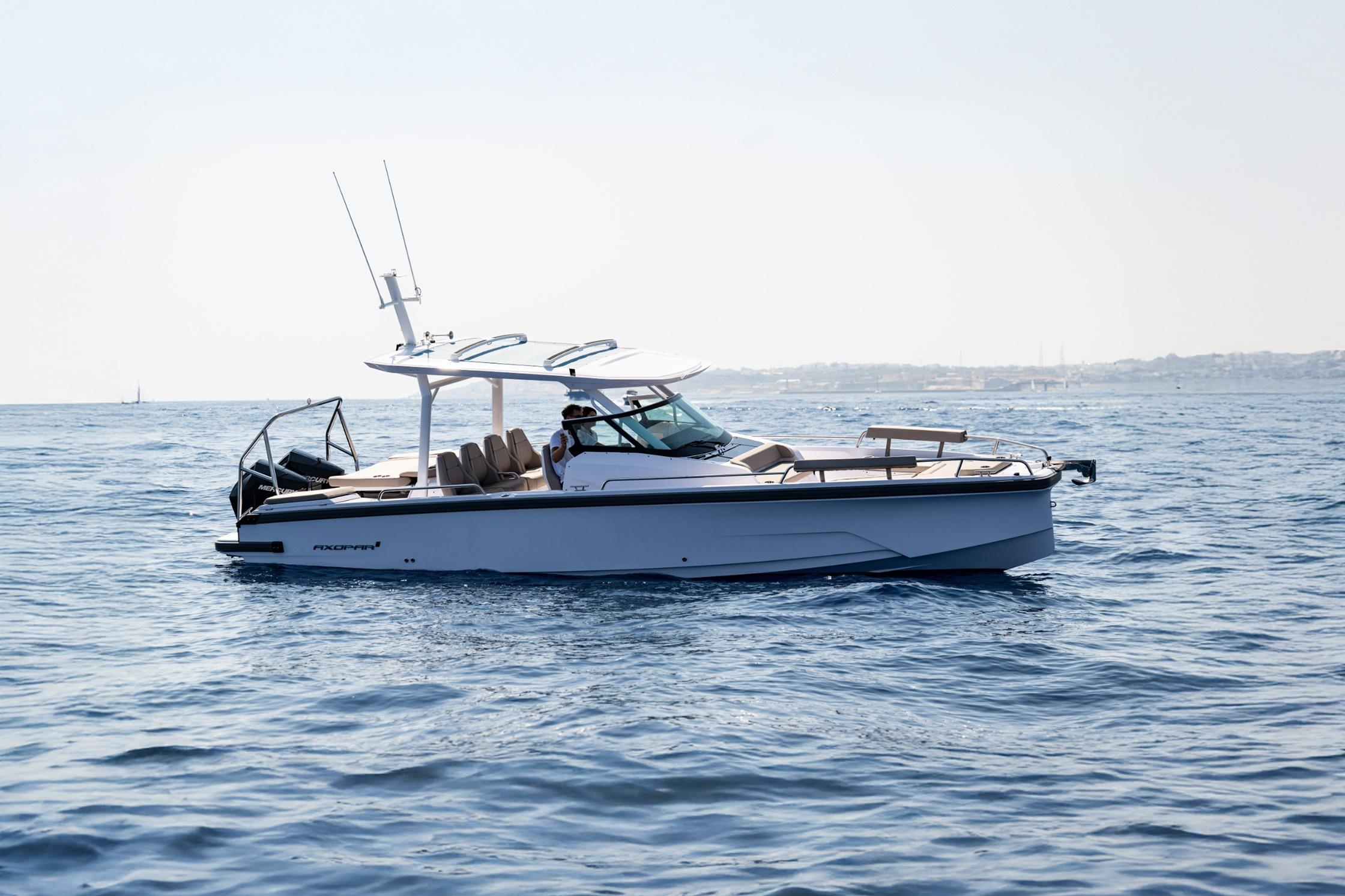 2025 Axopar 29 Sun-Top