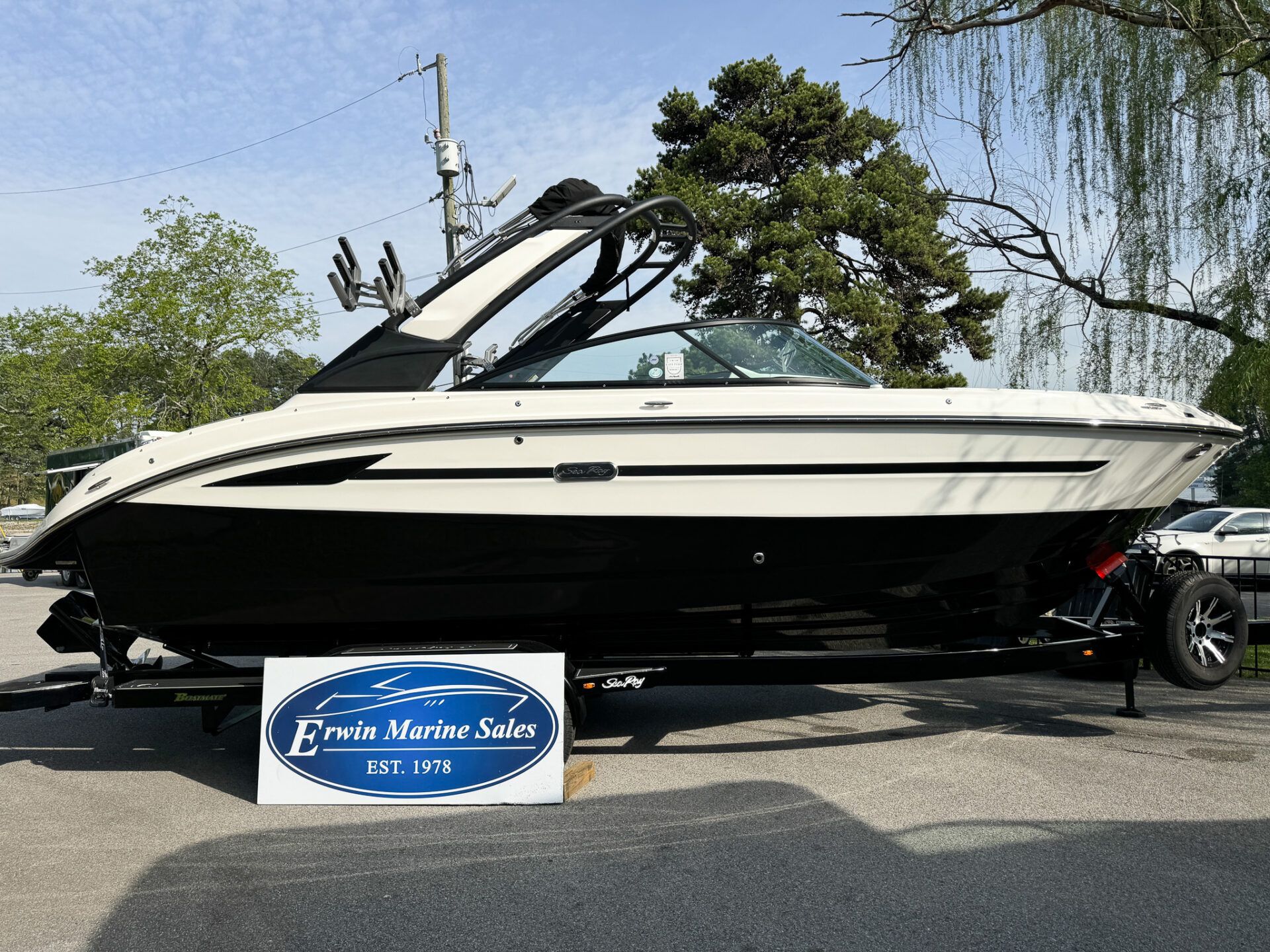 2025 Sea Ray SDS250