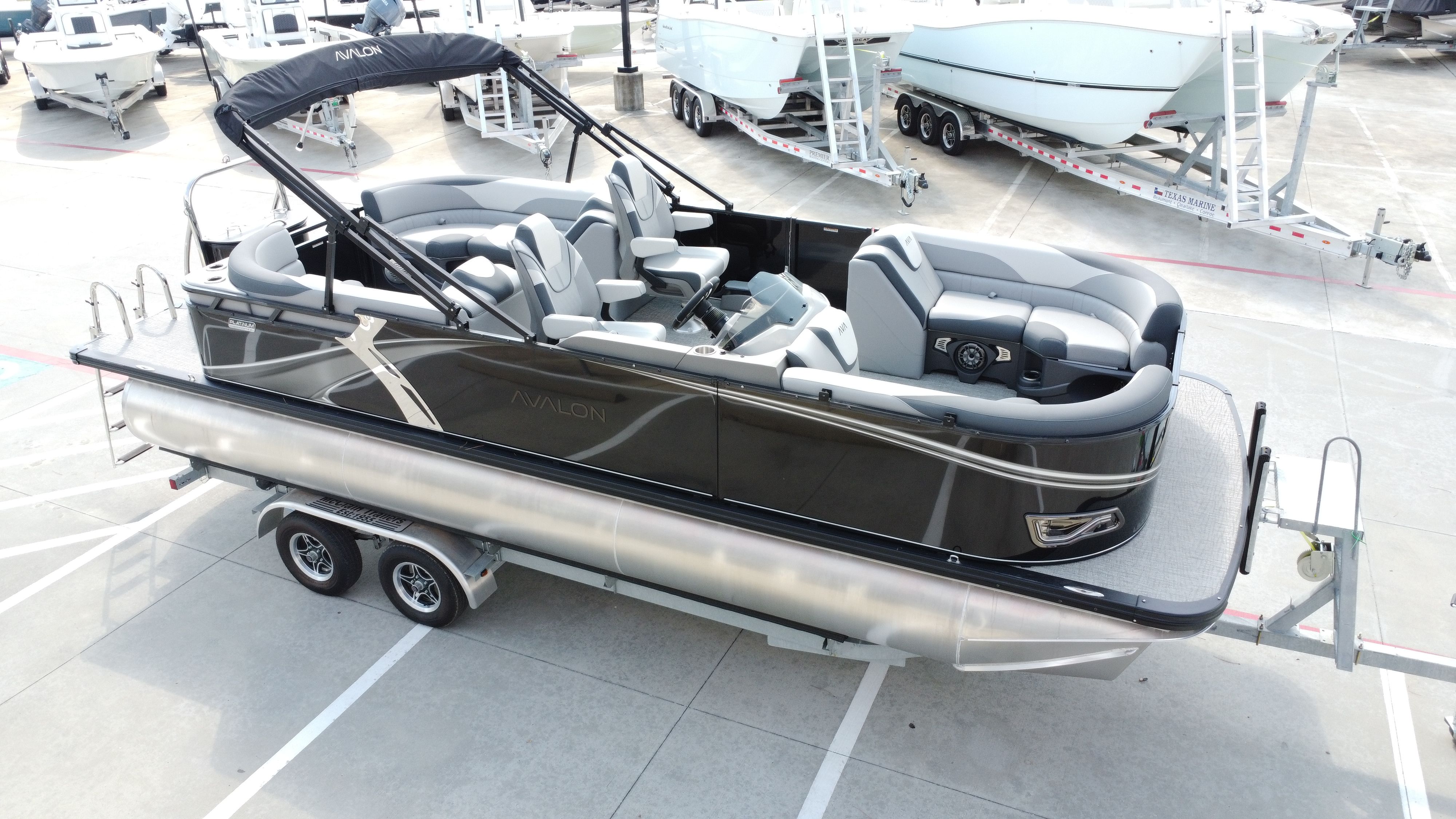 2025 Avalon LSZ Quad Lounge - 23' - 13
