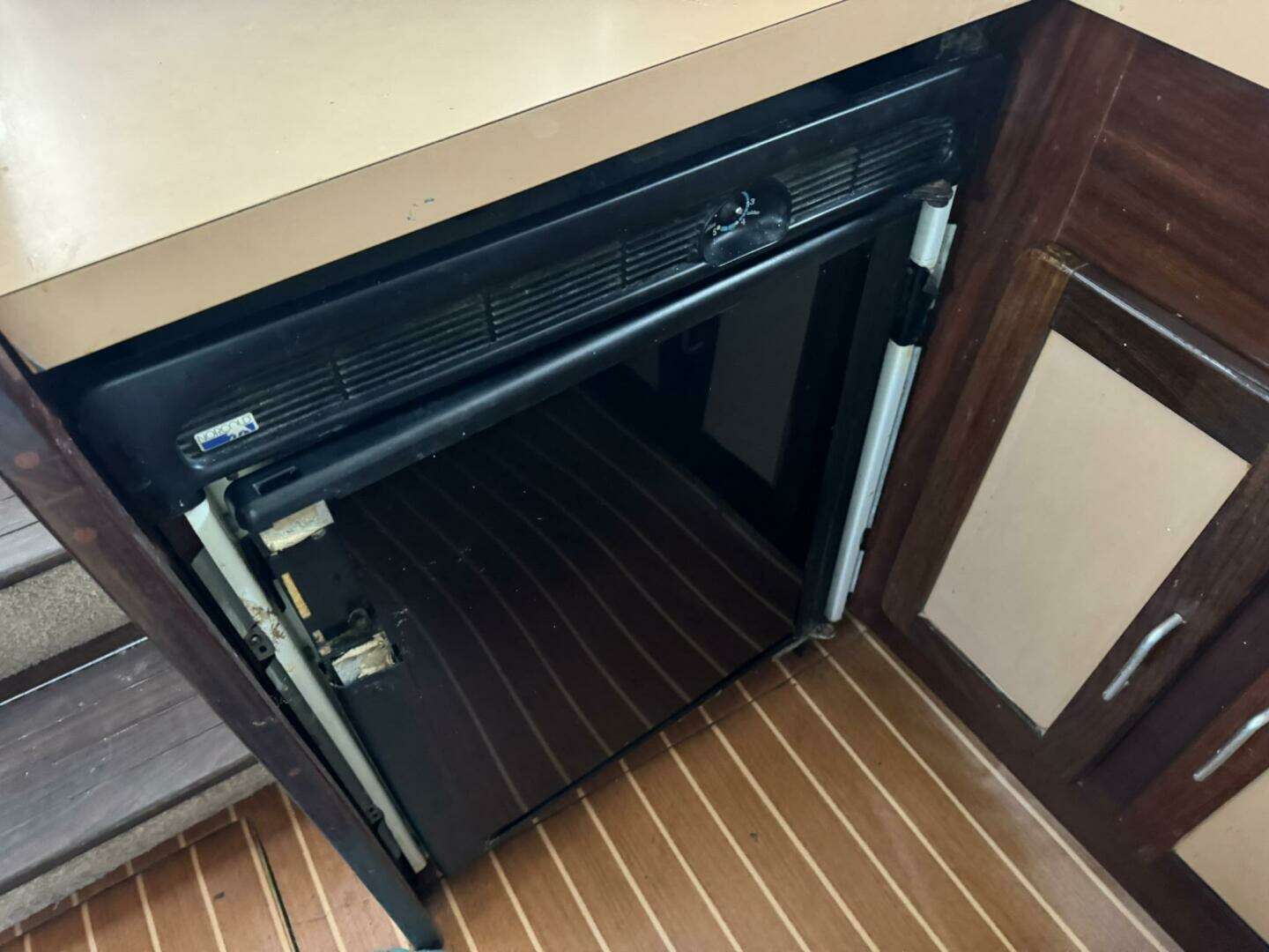 1984 Mainship 34 MK 111 - Image 63