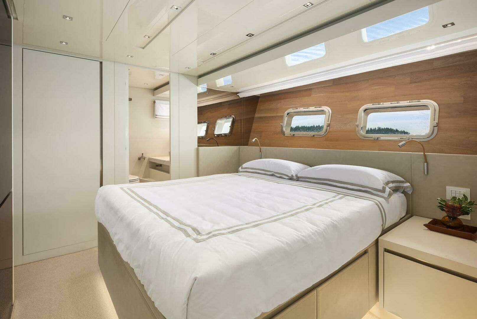 2023 Sanlorenzo SL86 - Image 27