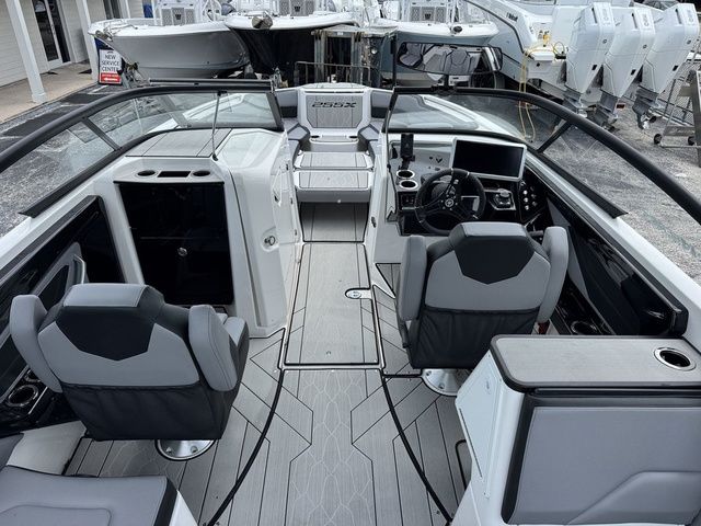 2026 Yamaha Boats 255XE - 8