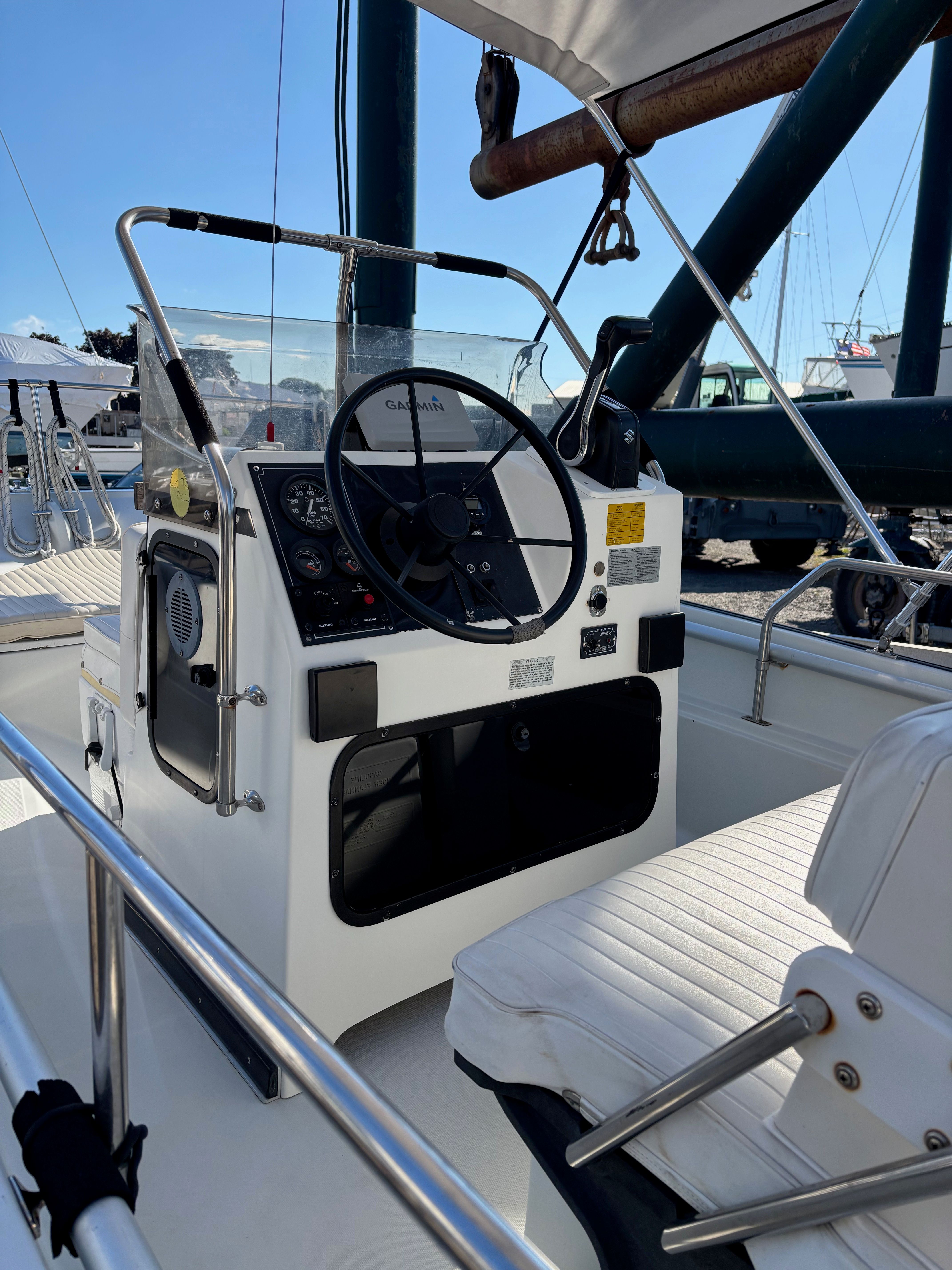 1992 Boston Whaler 17 Montauk - 5