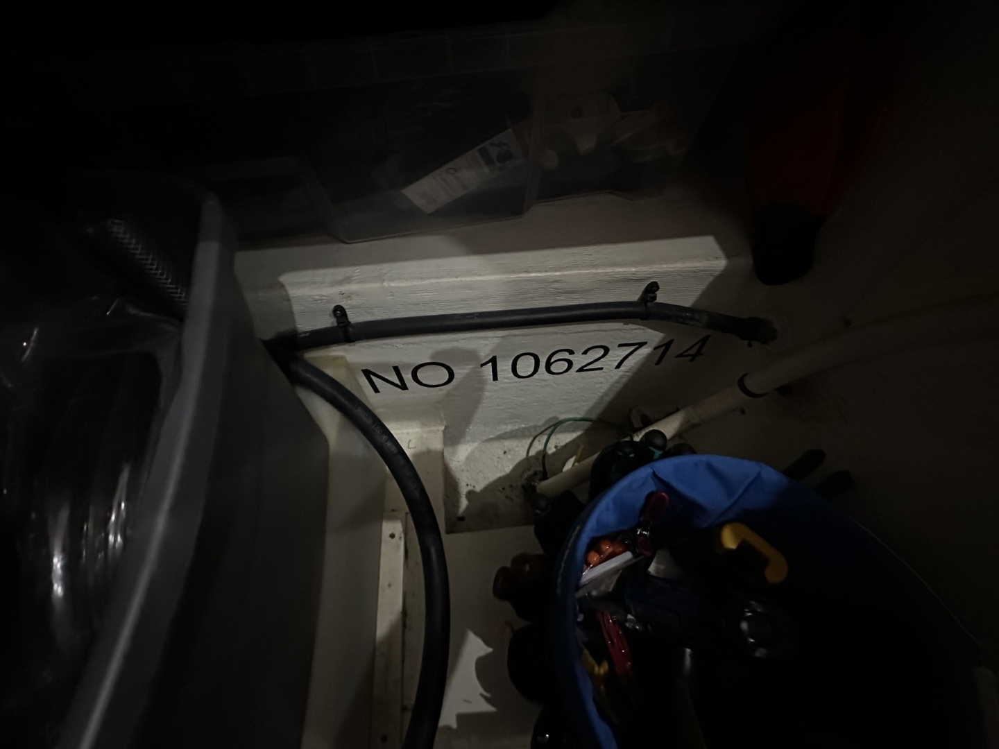 1998 Cruisers Yachts 3650 Aft Cabin - Image 58