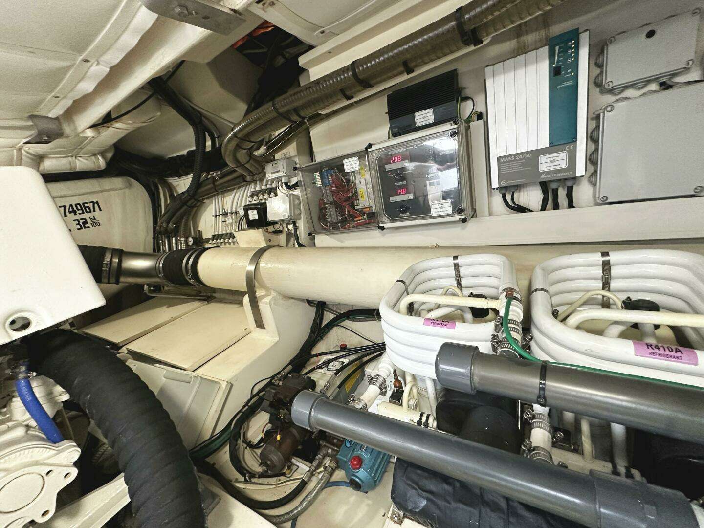 2014 Ferretti Yachts 530 - Image 67