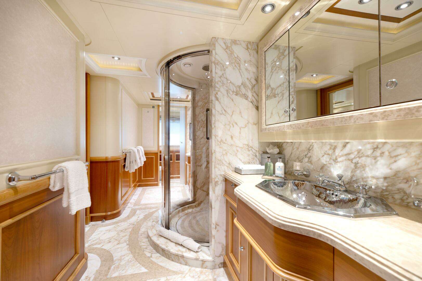 2007 CRN Pilothouse - Image 16