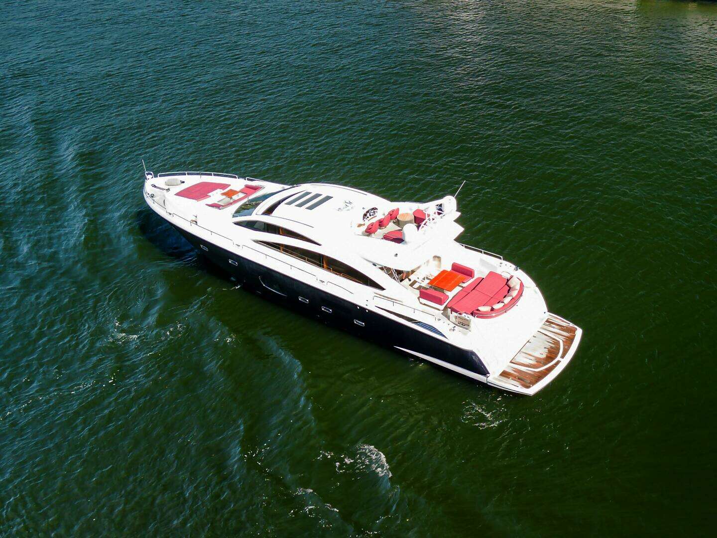 2013 Sunseeker Predator 84 - Image 5