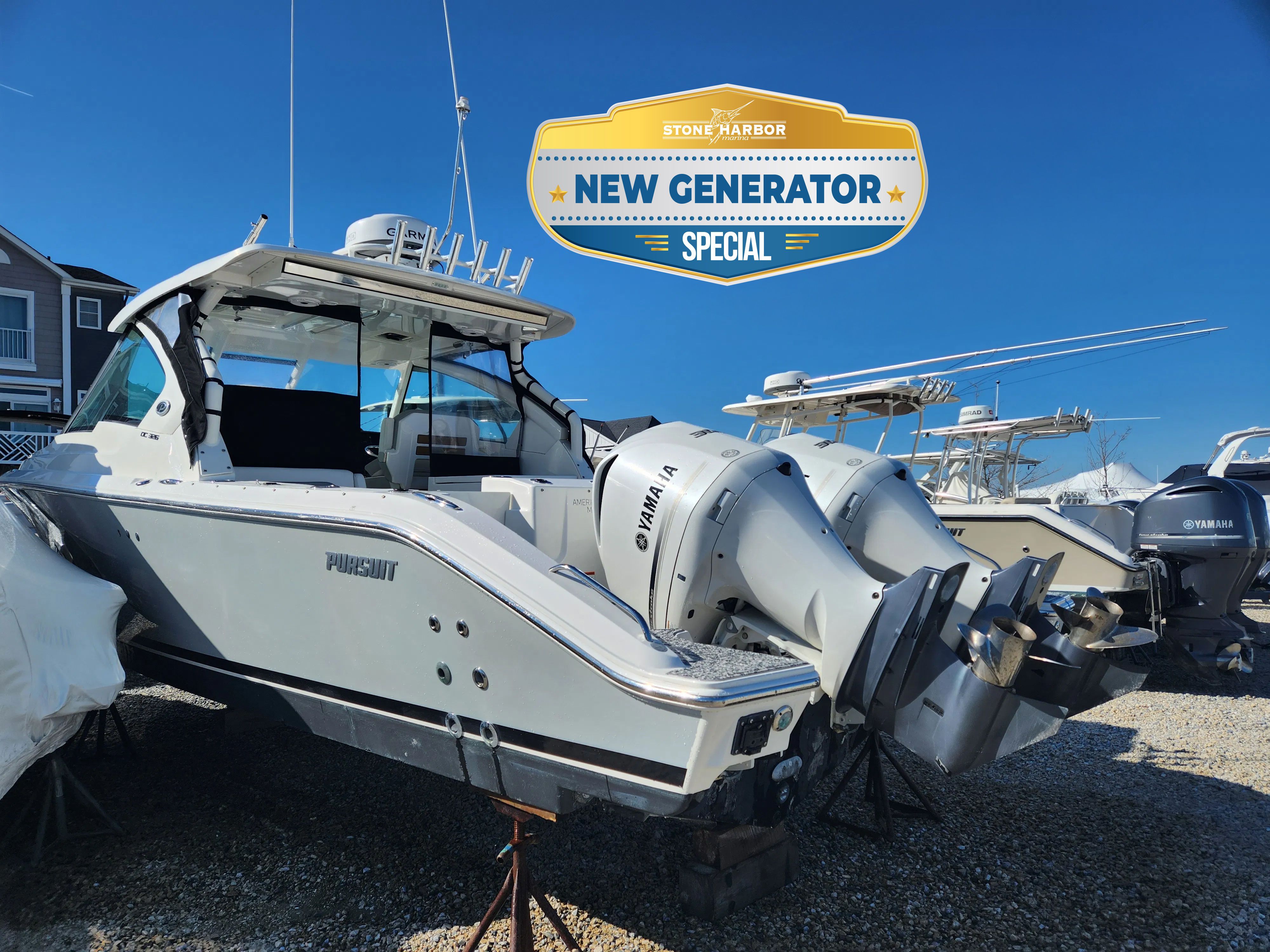 2020 Pursuit DC 326 Dual Console