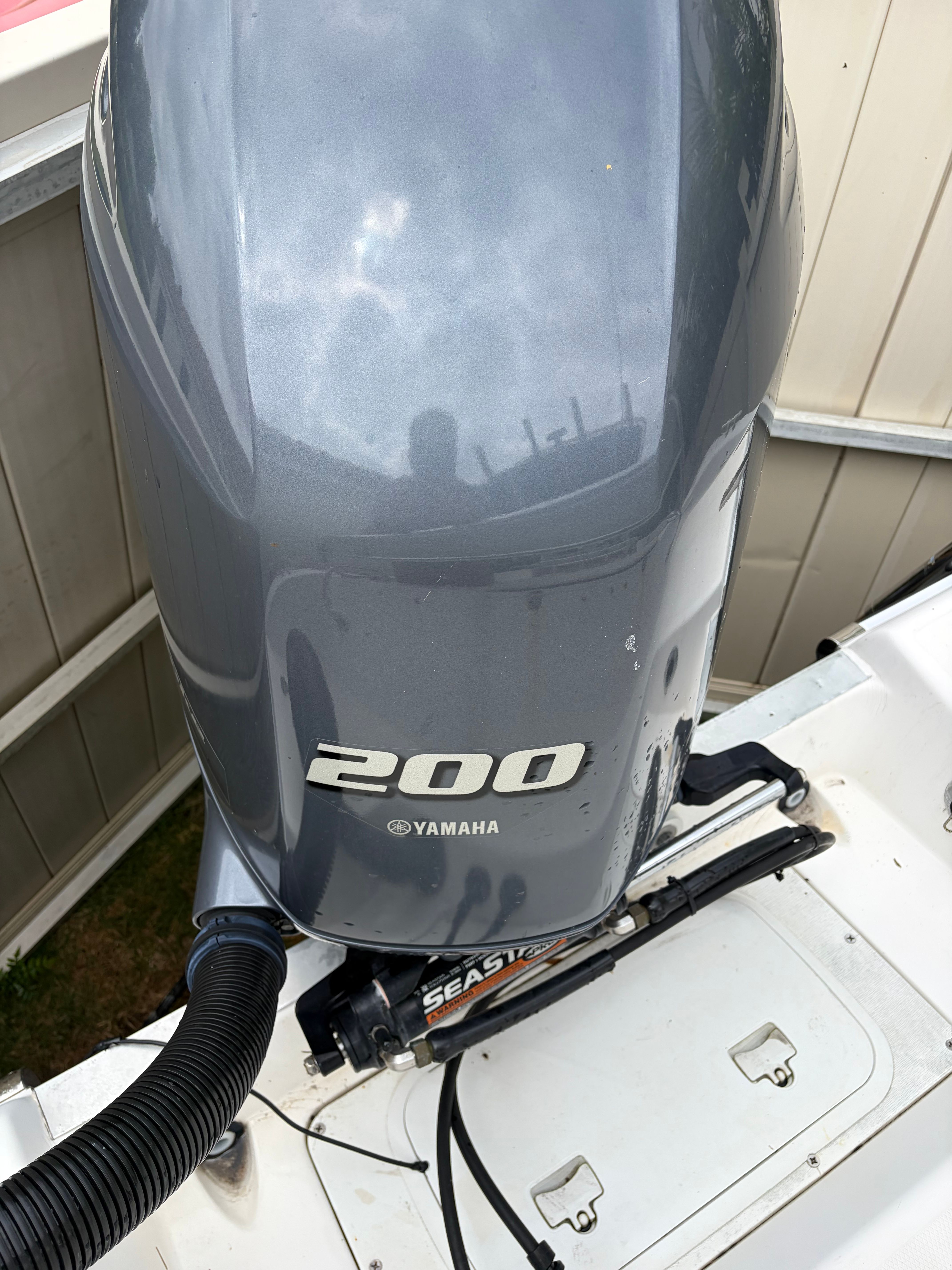 2001 Cobia 214 Center Console - 10