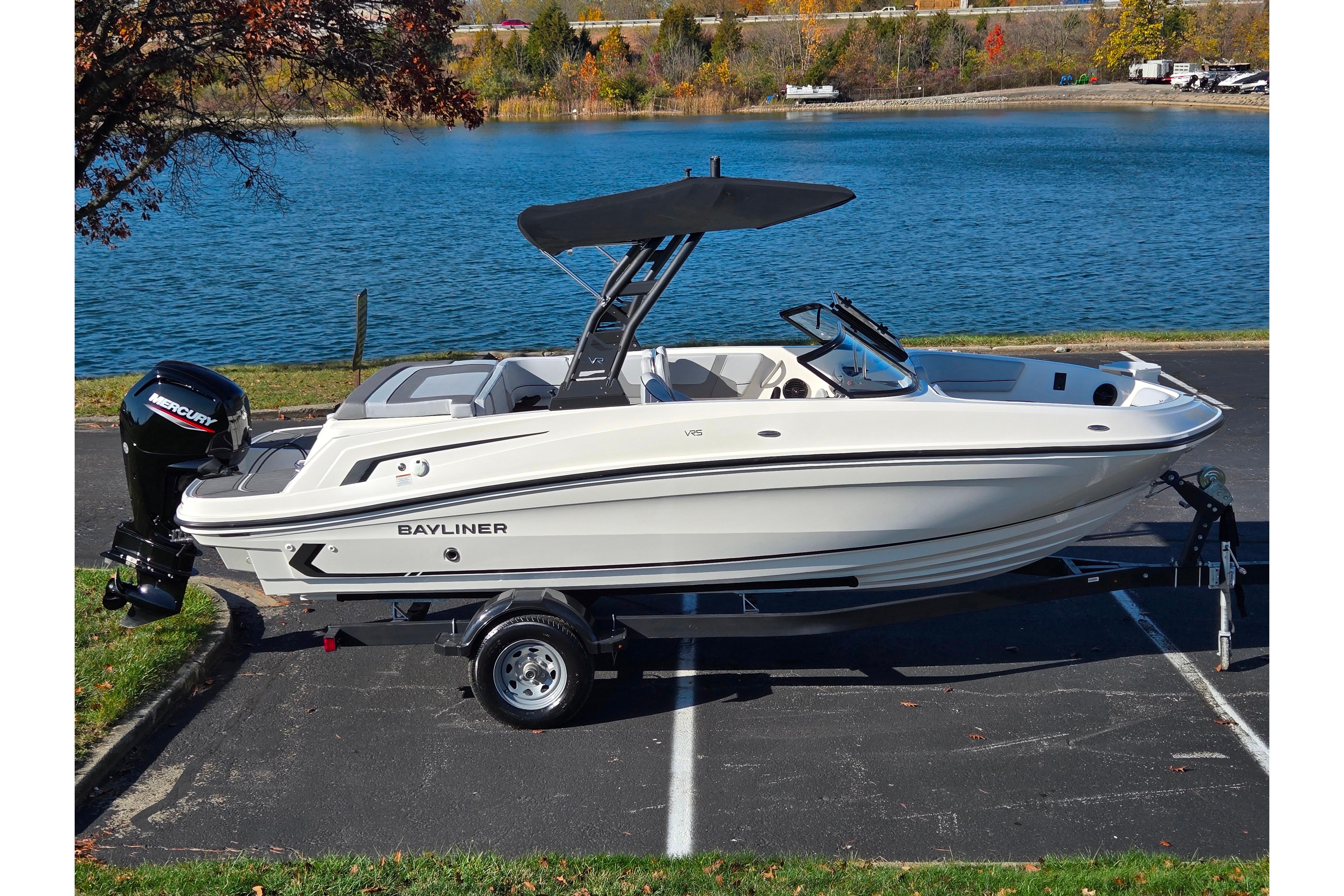 2024 Bayliner VR5 Bowrider OB