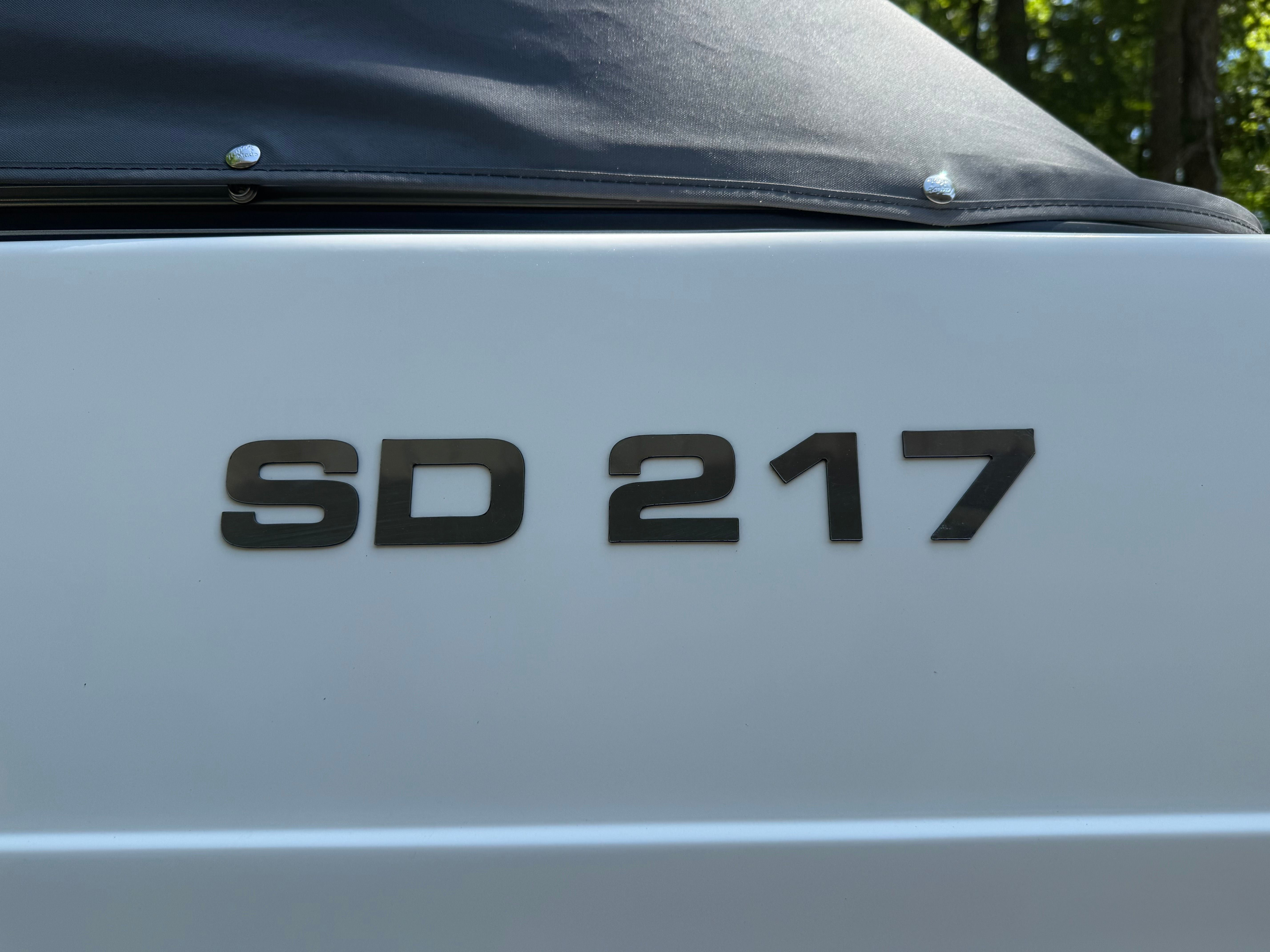 2023 Hurricane SunDeck 217 OB - 5