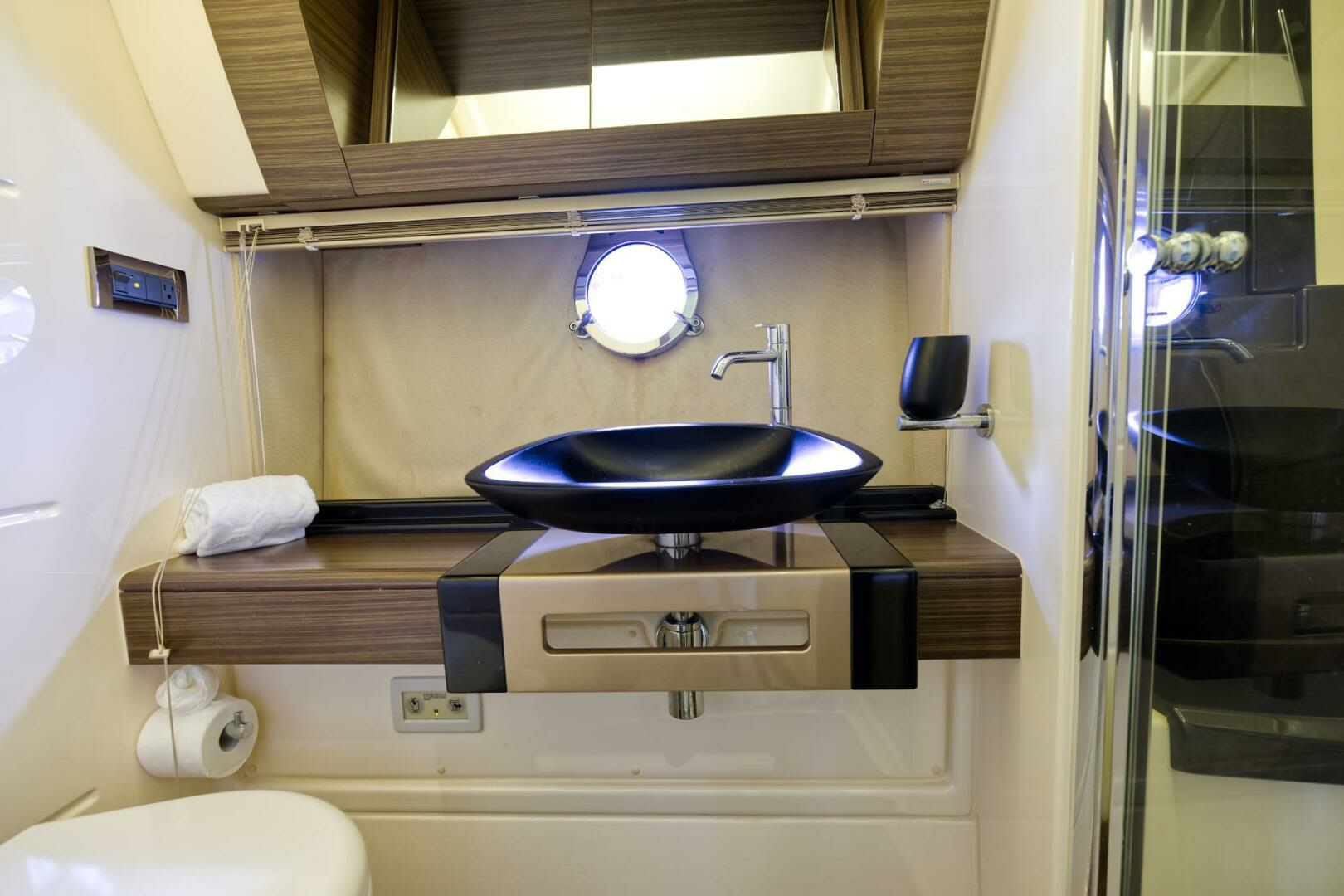2013 Azimut 55S - Image 25