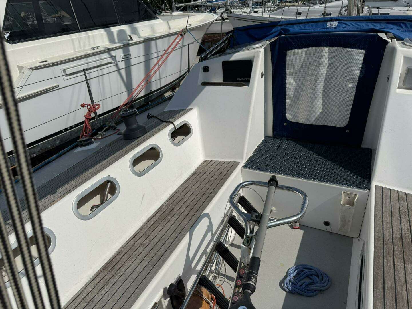 2009 RM Yachts RM1050 - Image 18