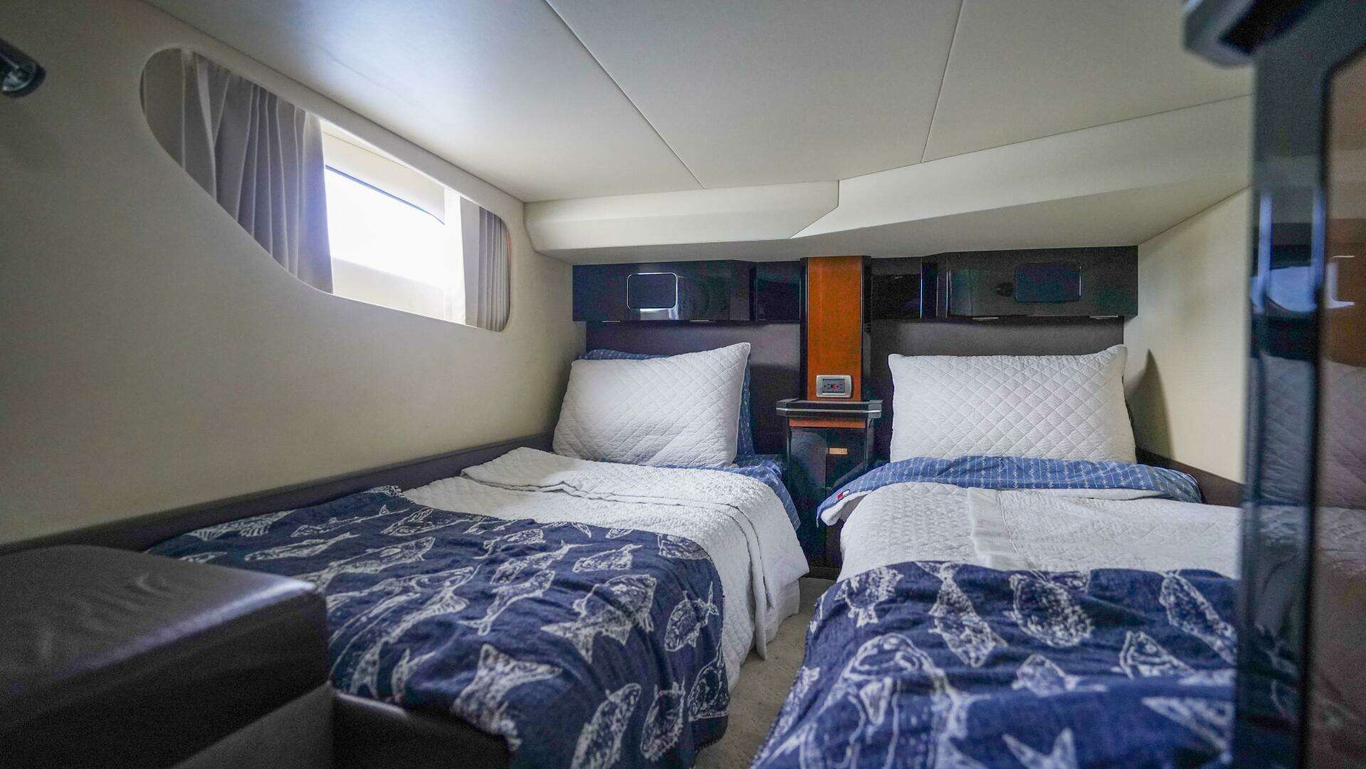 2009 Marquis 500 Sport Bridge - Image 23