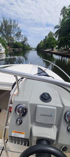2015 Bayliner 642 Overnighter - 9