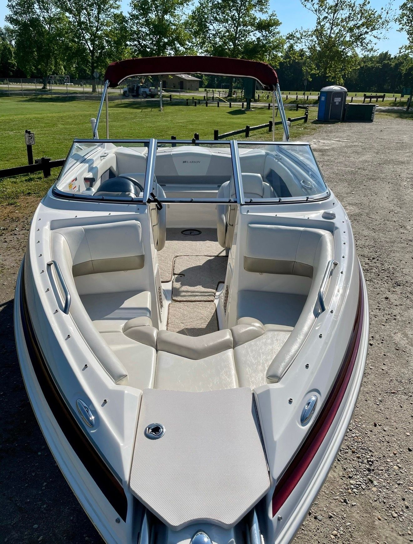 2006 Larson LXi 228 - 2