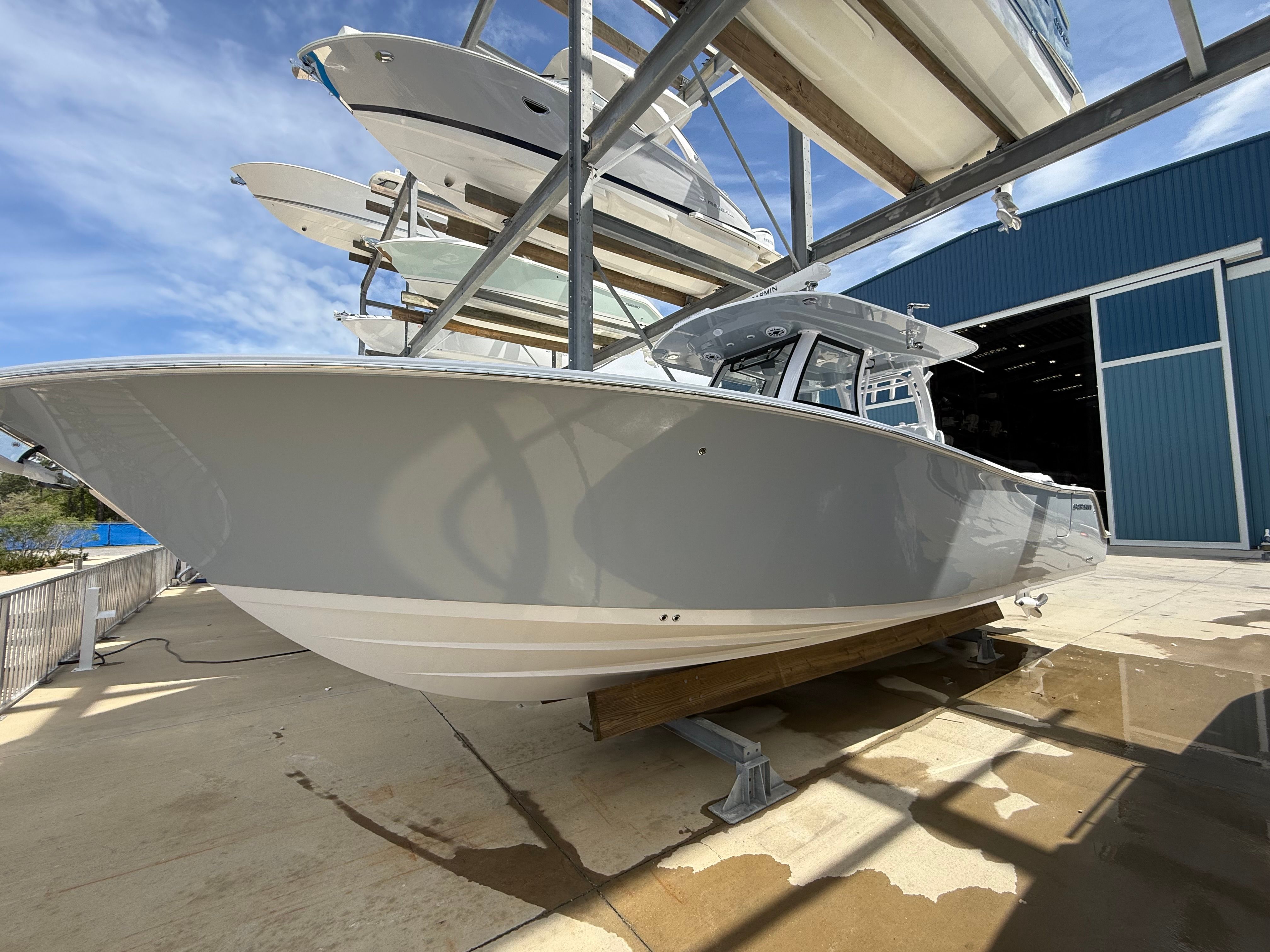 2026 Sportsman Open 322 Center Console
