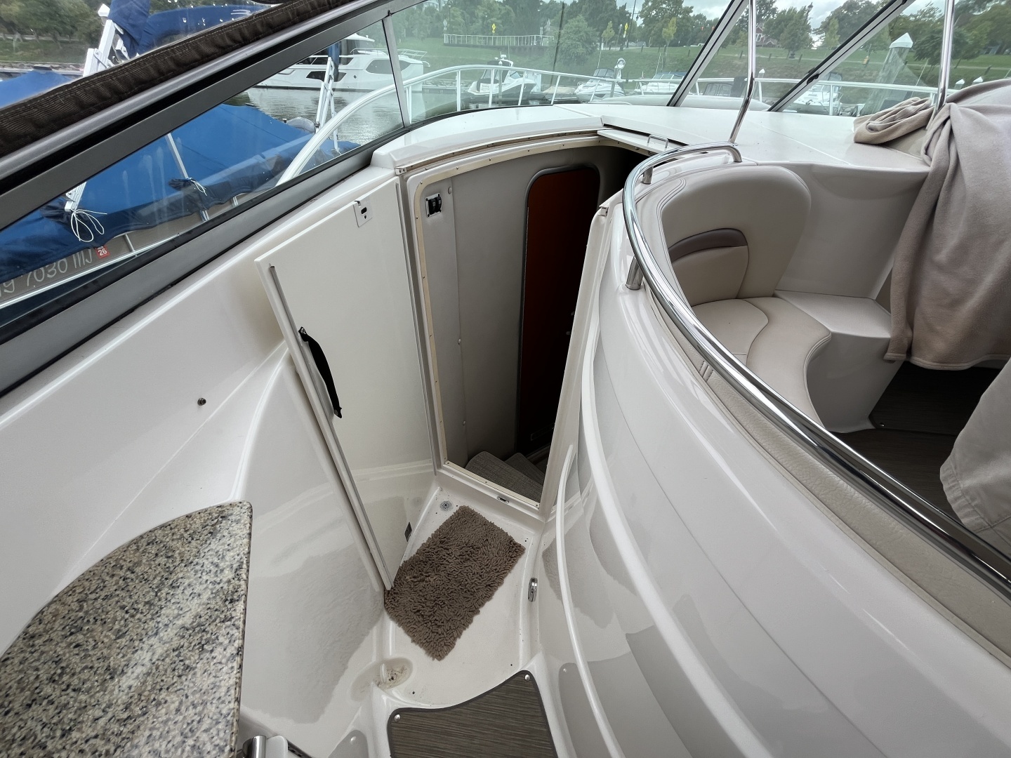 2005 Chaparral Signiyure 350 - Image 25