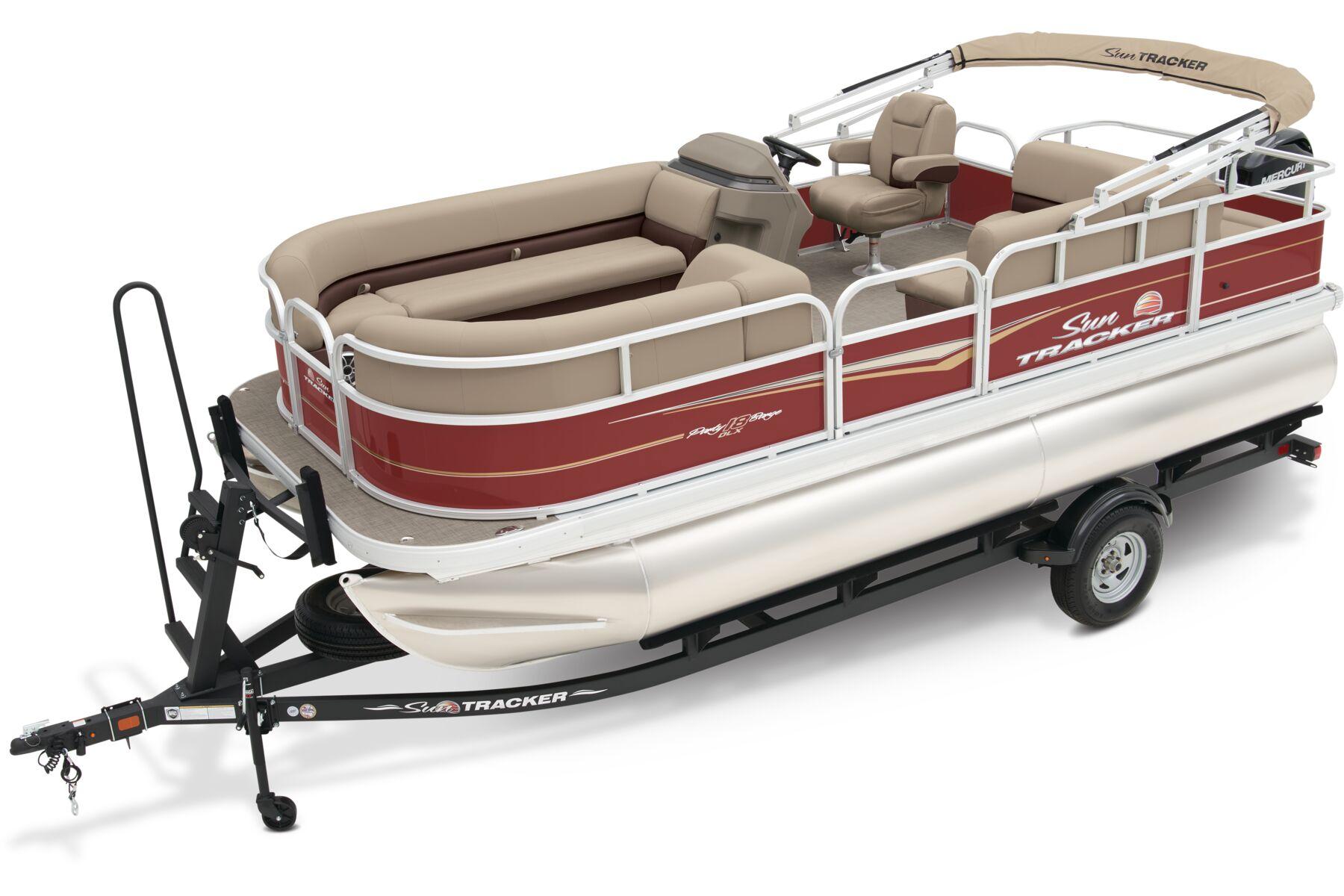 2025 Sun Tracker Party Barge 18 DLX