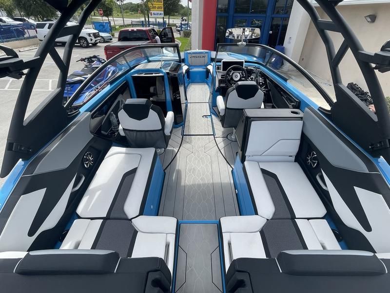 2022 Yamaha Boats 255XE - 2