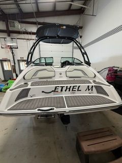 2017 Yamaha Boats AR195 - 3