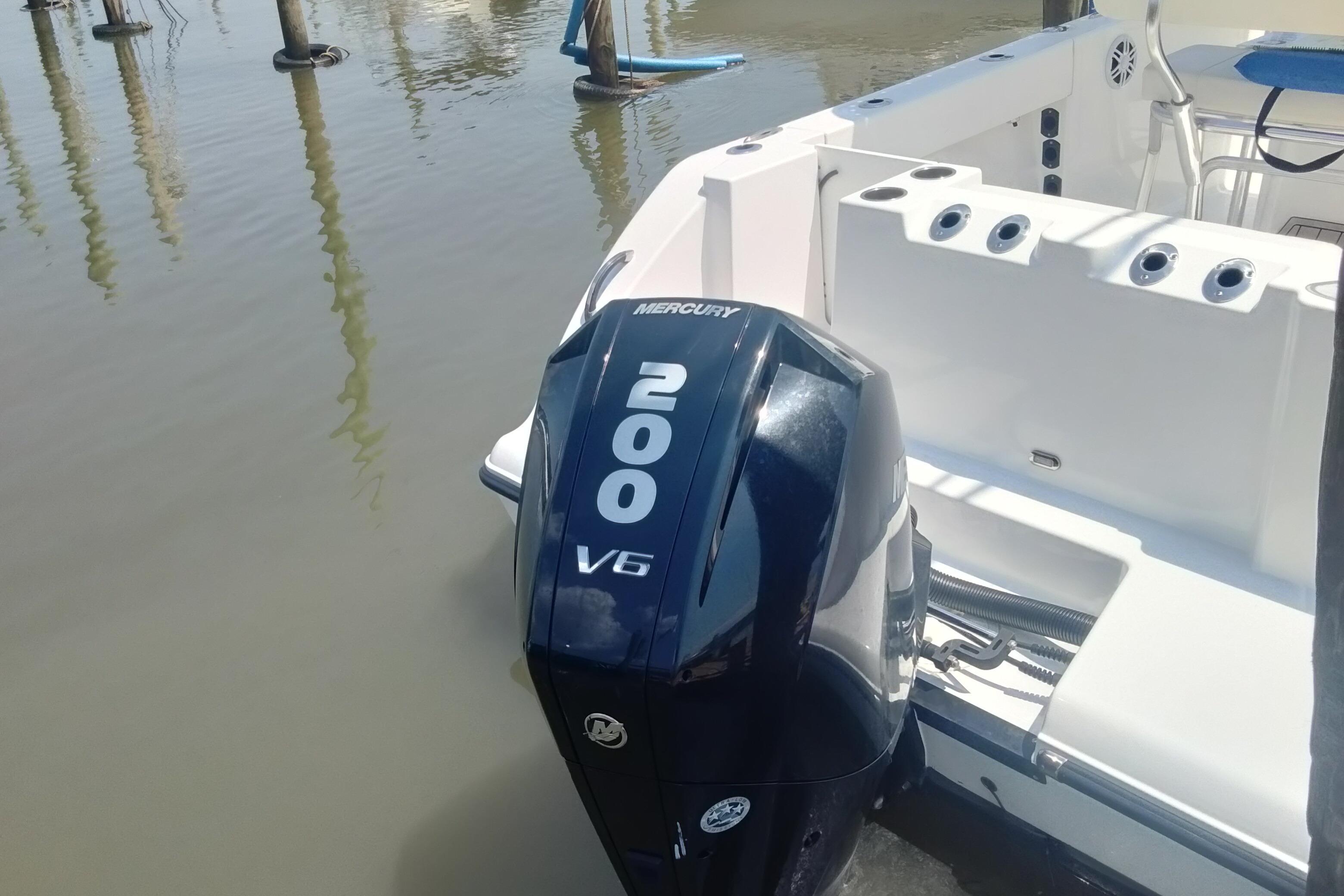 2024 Aquasport 2200 Center Console with Mercury 200 V6 outboard engine.