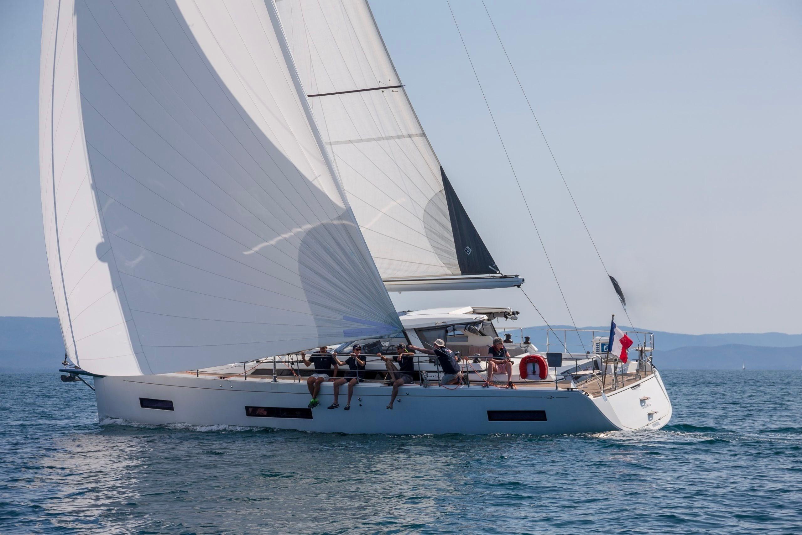 2017 Amel 50