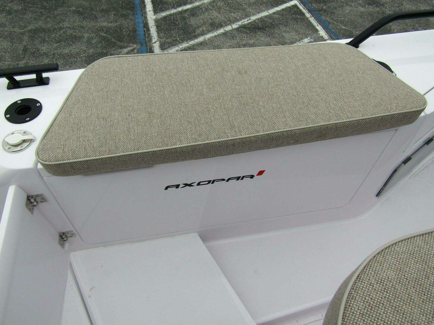 2024 Axopar 37 Sun Top - Image 33