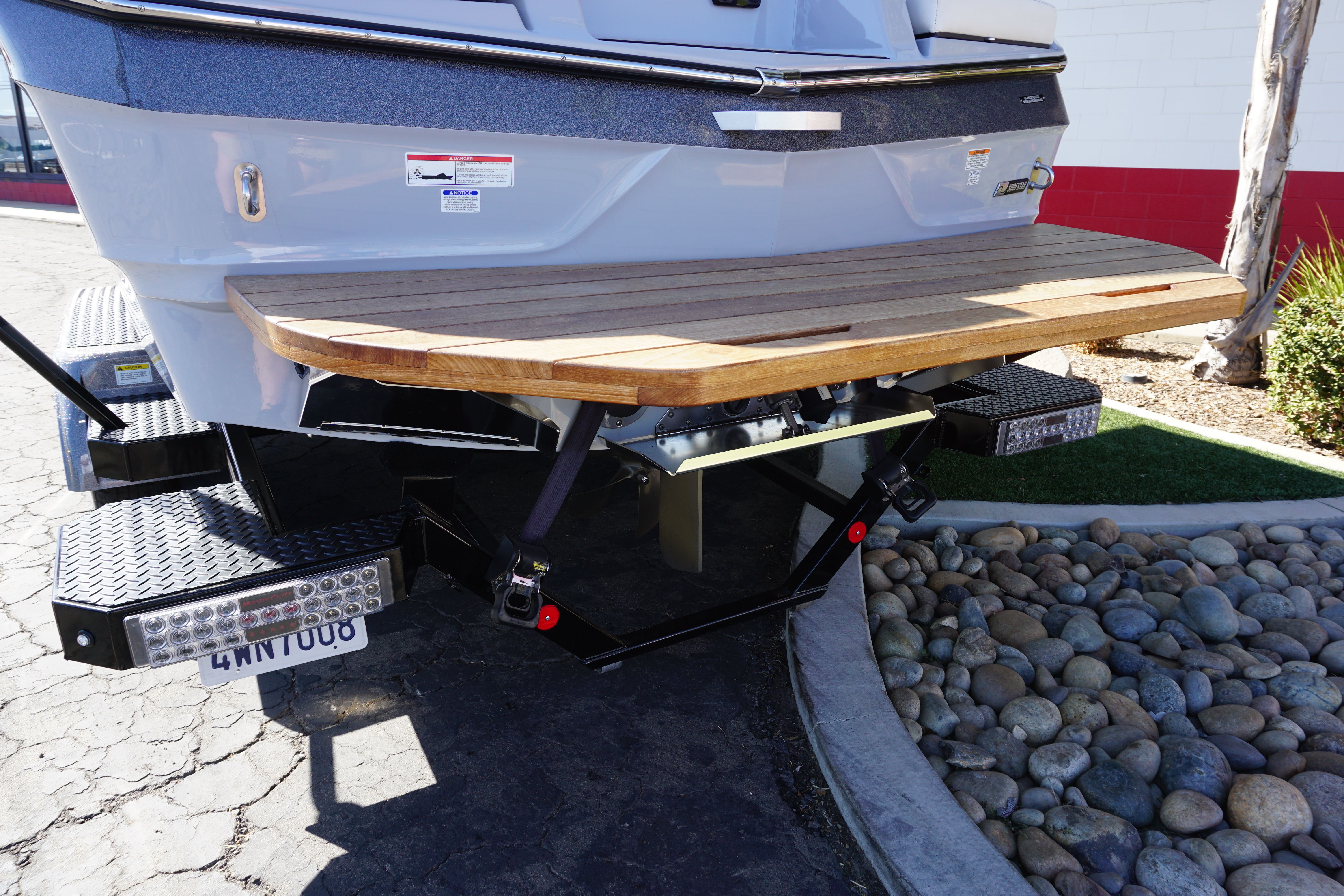 2023 MasterCraft XT22 T - 8