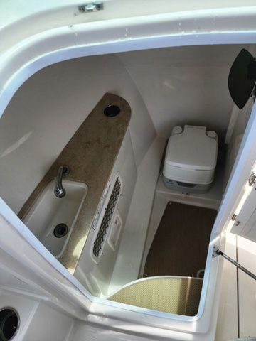 2017 Sailfish 275 DC - 19