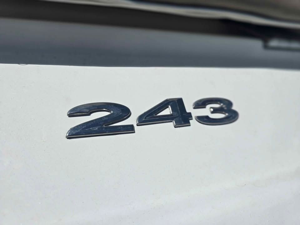 2012 Cobalt 243 - 21