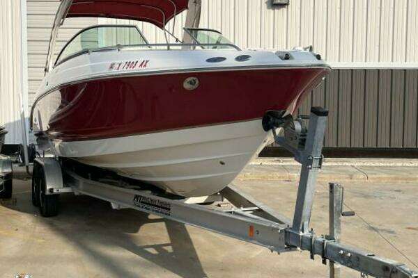 2006 Chaparral 256 SSi