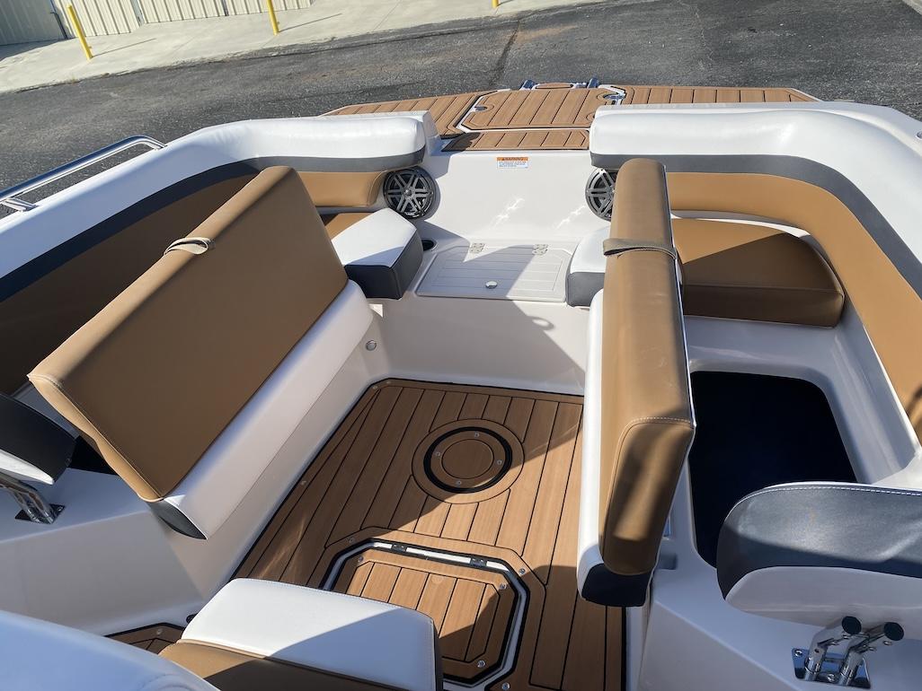 2024 Starcraft SVX 211 OB CC - 10