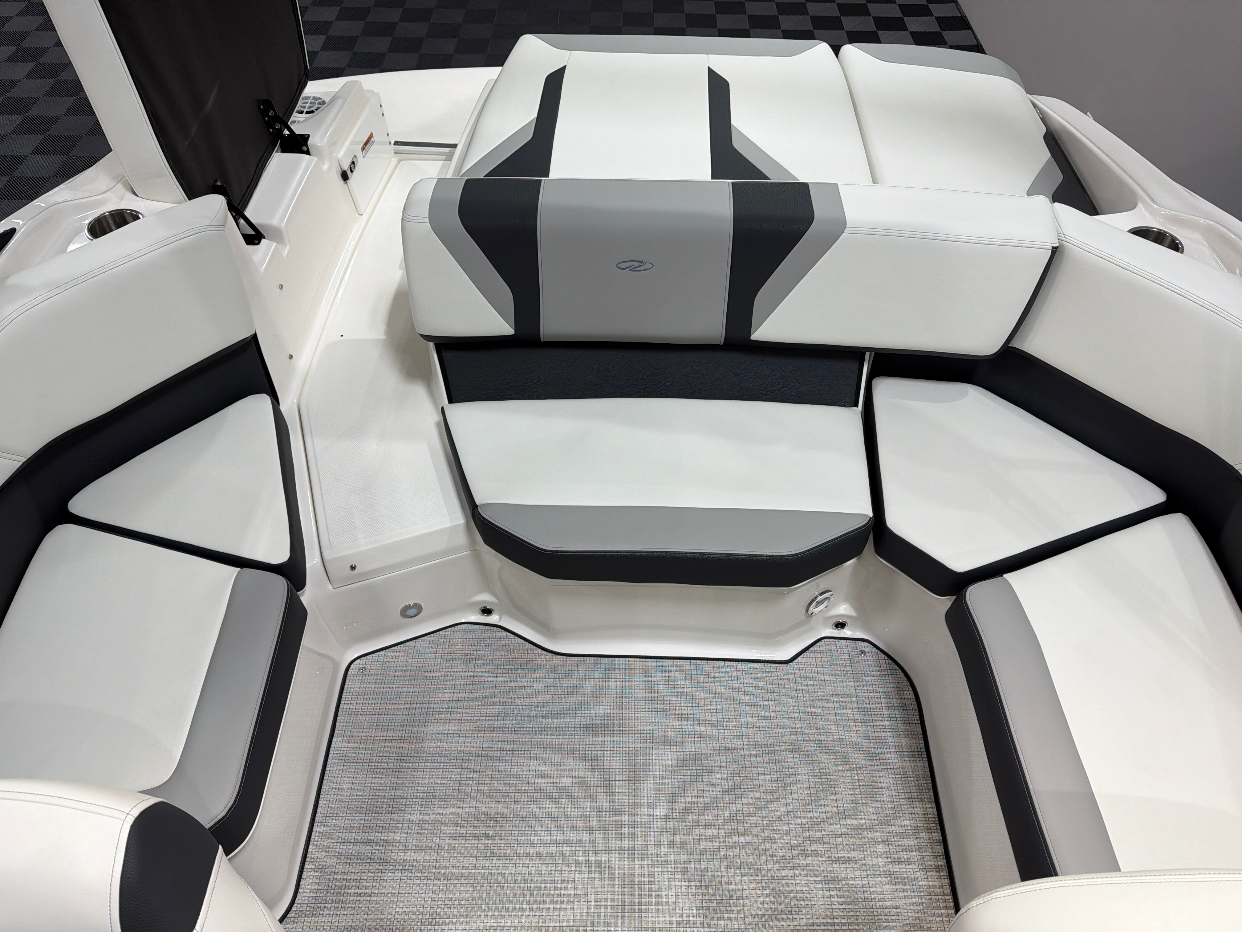 2026 Regal 2000 ES - 8
