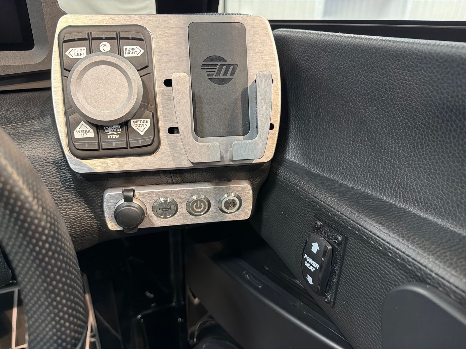 2023 Malibu Wakesetter 23 LSV - 18