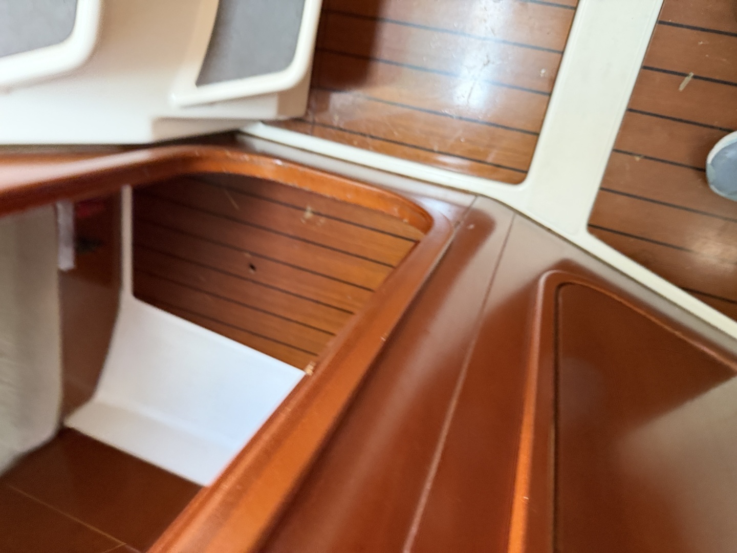 1995 Beneteau OCEANIS 321 - Image 26