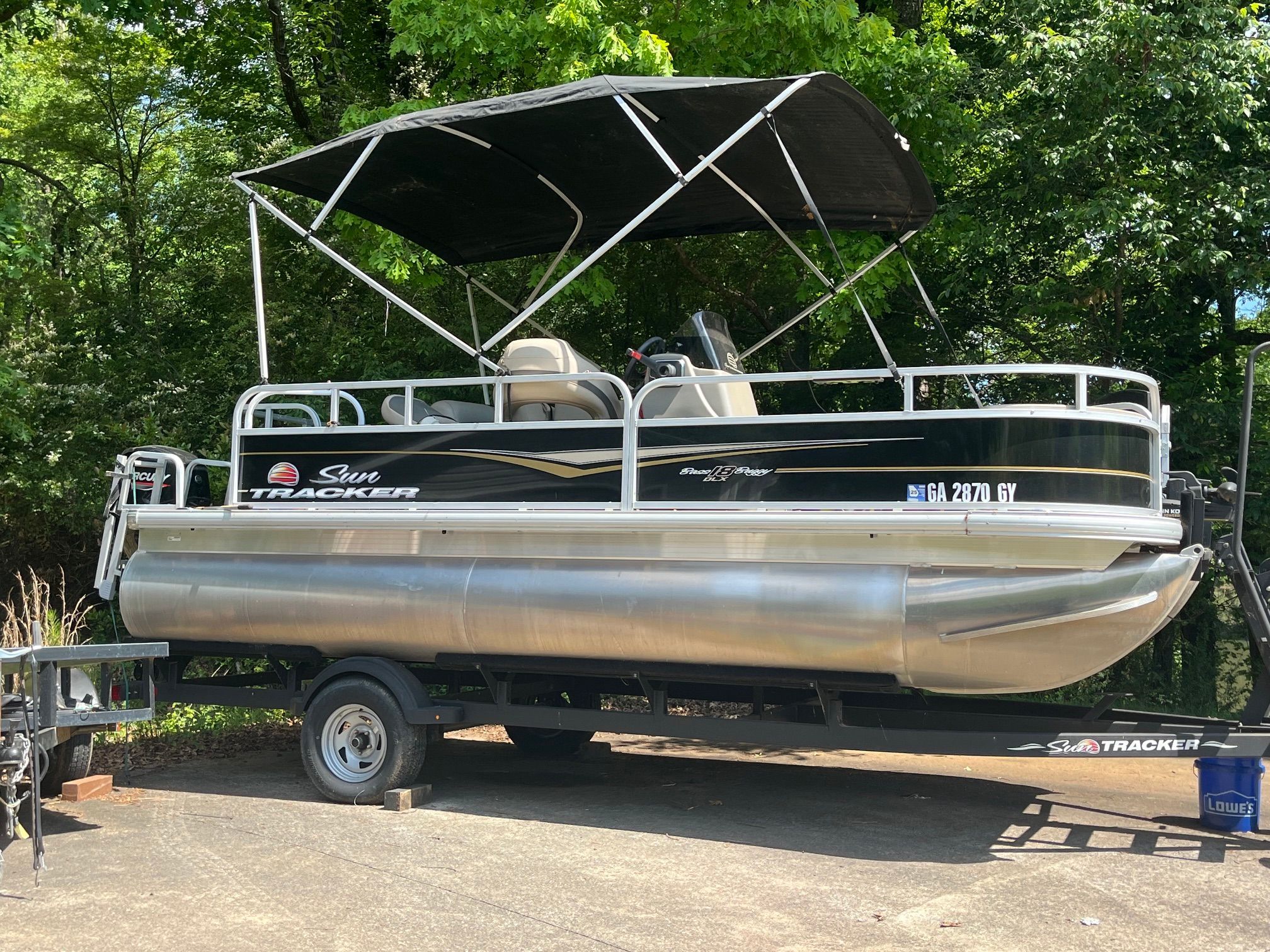 2022 Sun Tracker Bass Buggy 18 DLX