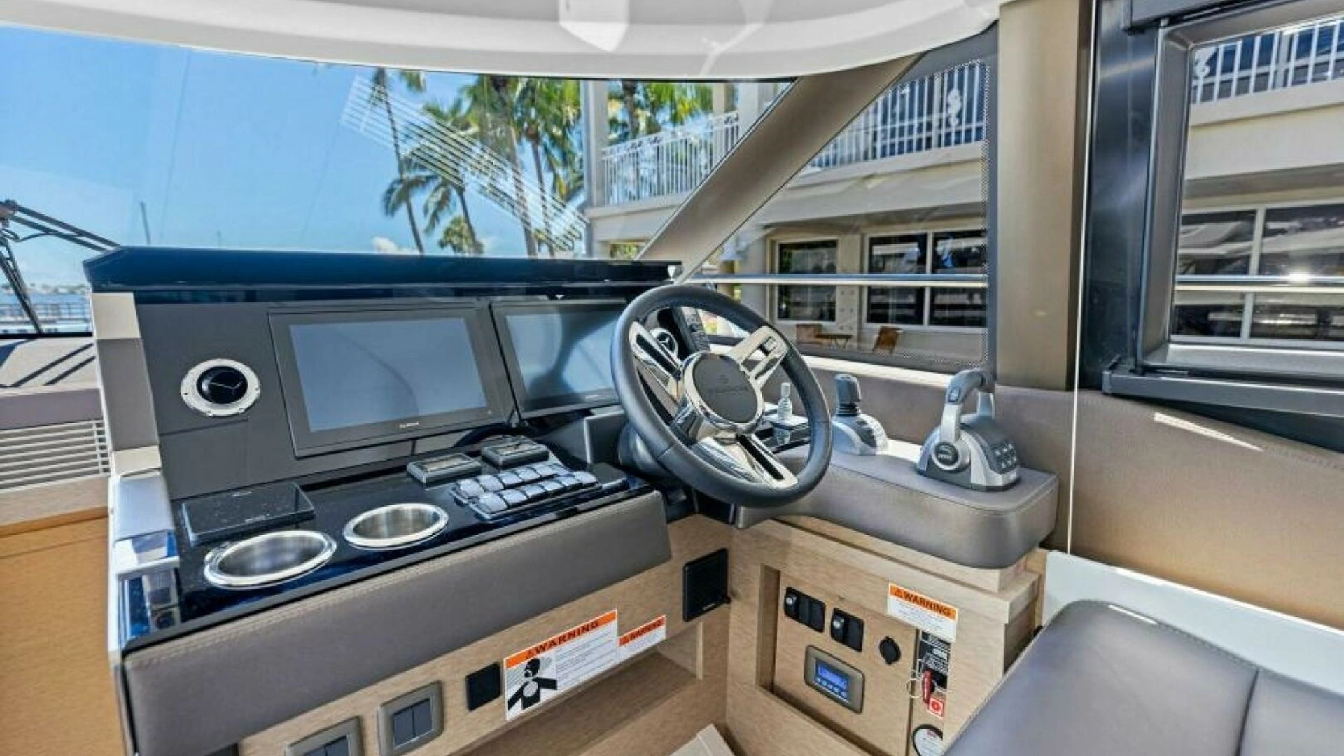 2025 Prestige 460 - Image 12