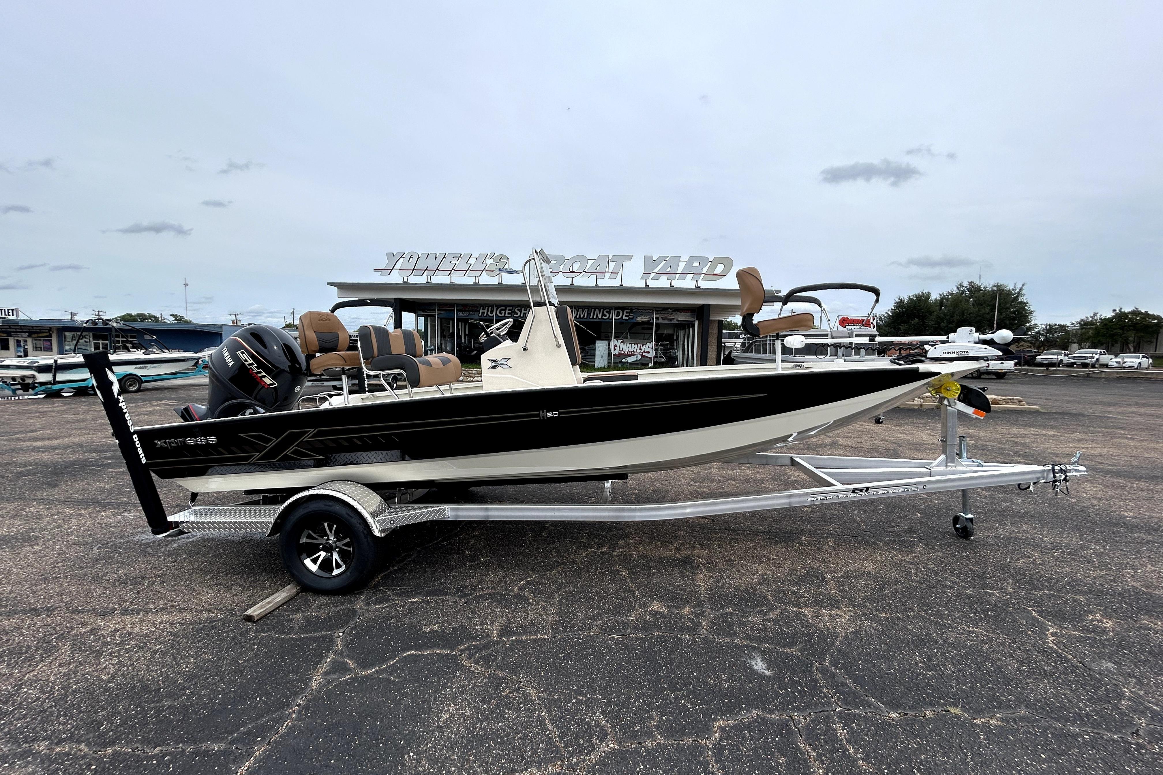 2026 Xpress H20B Bay