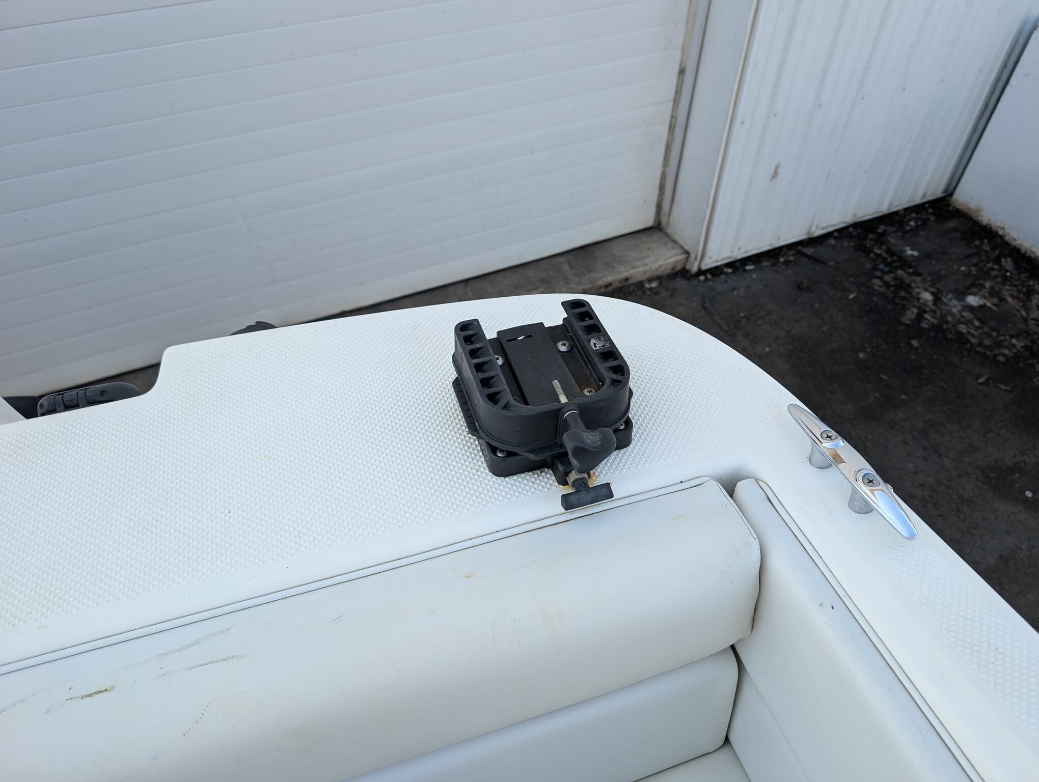 2006 Bayliner Capri Cuddy - 10