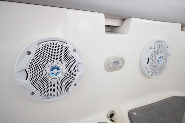 2010 Bryant 255 - 51
