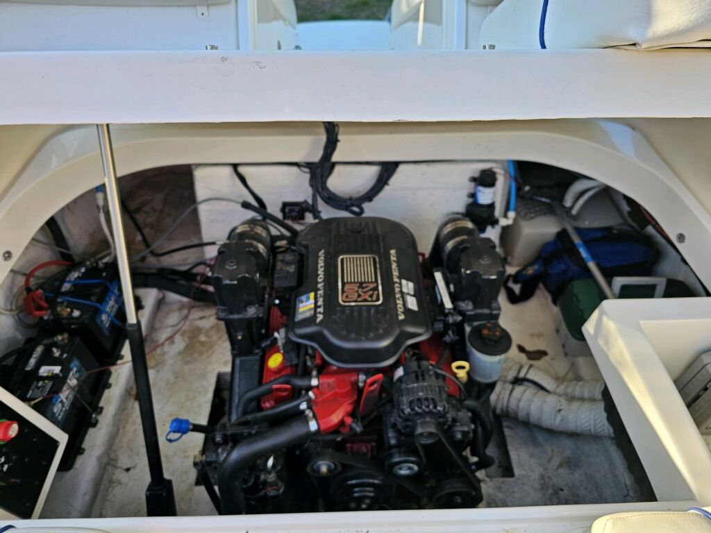Engine compartment of a 2009 Rinker Captiva DB boat.