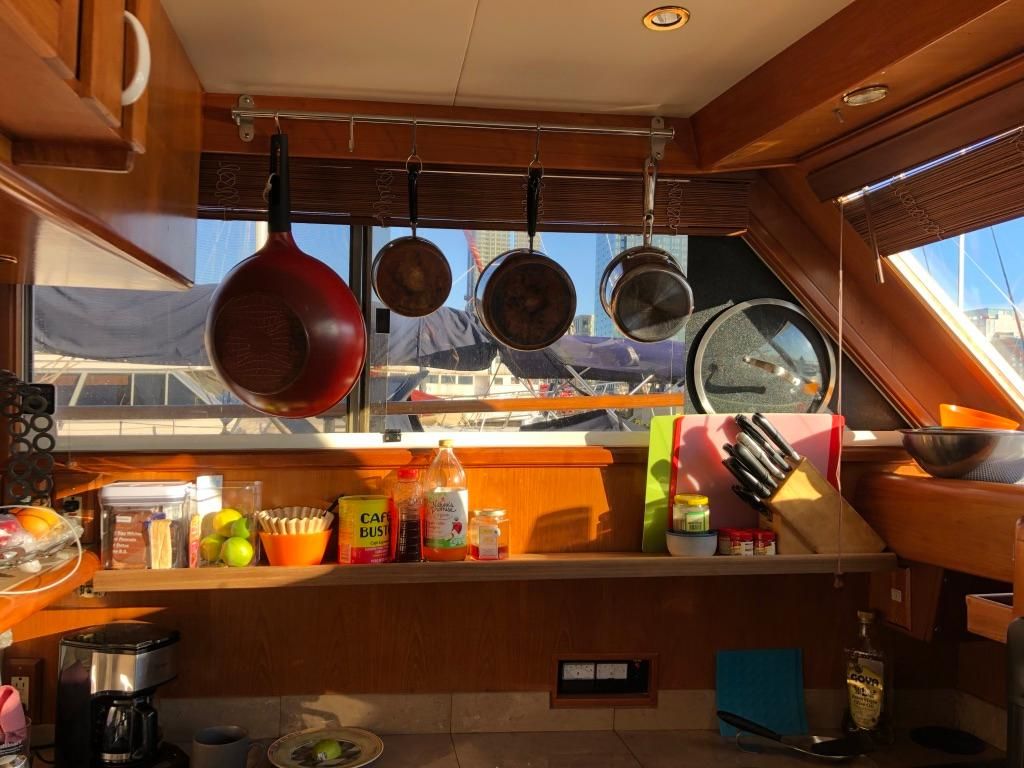 1994 Ocean Alexander 423 Classico - 13